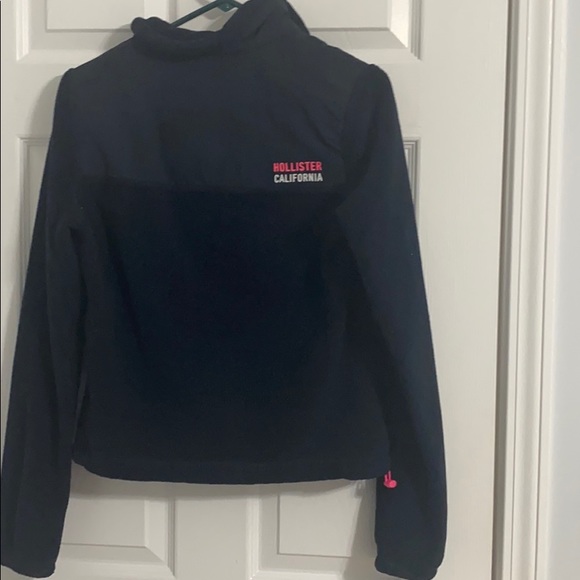 Navy blue and pink Hollister jacket - Picture 2 of 3